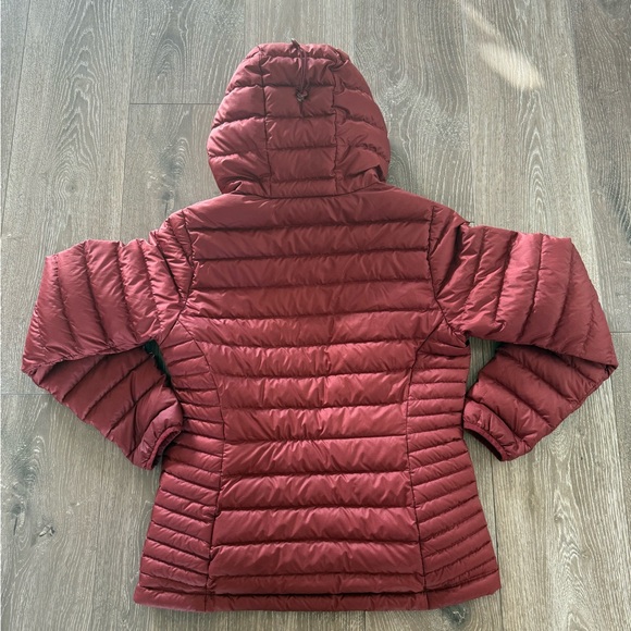 Patagonia Down Sweater Hoodie Red Puffer Jacket - Picture 3 of 4